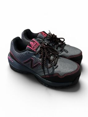 NWT Women’s New Balance589v1 Composite Toe Safety Shoes- Size 5.5